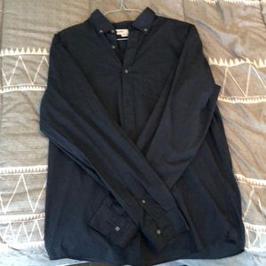 Old Navy blue button up long sleeved shirt. Excellent condition. Slim fit.